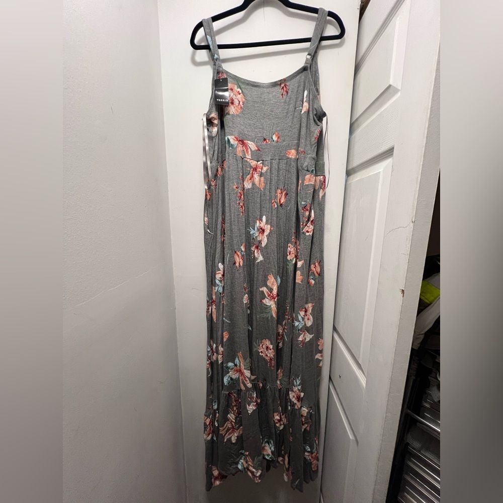 Torrid Gray Floral Long Sleeve Dress - Picture 2 of 7